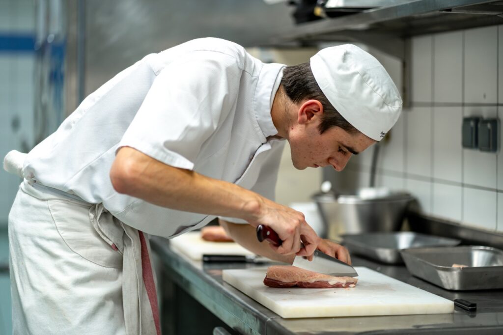 Certificat de spécialisation Employé Traiteur (MCET) 2 ecole hoteliere paris lycee jean drouant 9